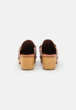 Call It Spring Claudya Vegan- Clogs - Cognac -Call It Spring Winkel 025cc2661b9046309e567388befbaf2f