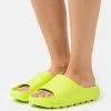 Call It Spring Vegan Julep - Badslippers - Medium Green -Call It Spring Winkel 53a1fb9e612f4287b89e5836f798b56d