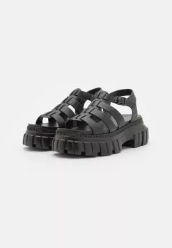 Call It Spring Vegan Kesara - Sandalen Met Plateauzool - Black -Call It Spring Winkel 6841df653fd24ea591fee5794e1f6a19