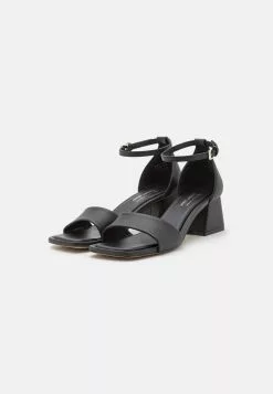 Call It Spring Vickie - Sandalen - Open Black 10 Call It Spring Vickie - Sandalen - Open Black -Call It Spring Winkel 87f266525ef042c0ab2f258c7bfeb8fa