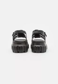 Call It Spring Vegan Kesara - Sandalen Met Plateauzool - Black -Call It Spring Winkel cabe0ab593384d0382f3bb85bbbfbe7b