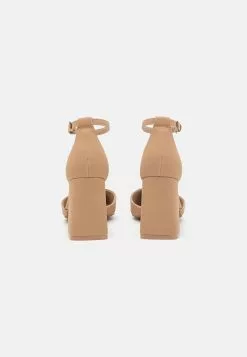 Call It Spring Laurraine - Hoge Hakken - Dark Beige 11 Call It Spring Laurraine - Hoge Hakken - Dark Beige -Call It Spring Winkel d598a4056fa04bbdb5e480eae881e327