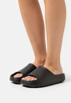 Call It Spring Vegan Julep - Badslippers - Black